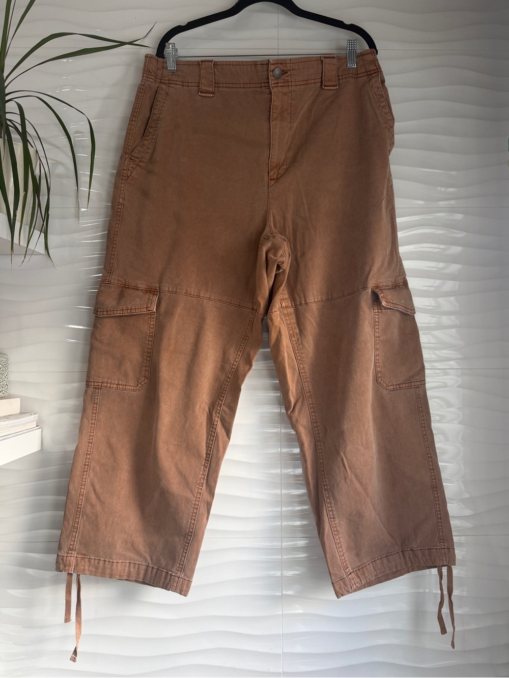 Cargo dark khaki pants Old Navy